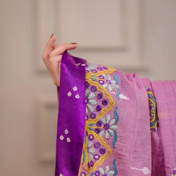 Dupatta of Navya by Nirali