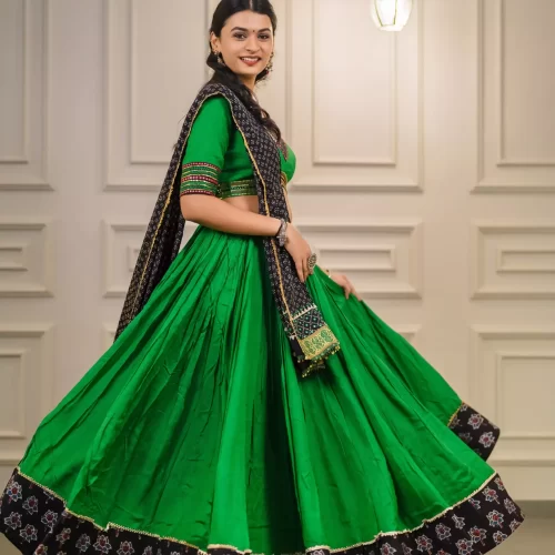 Muslin Chaniya Choli With Mirror Work